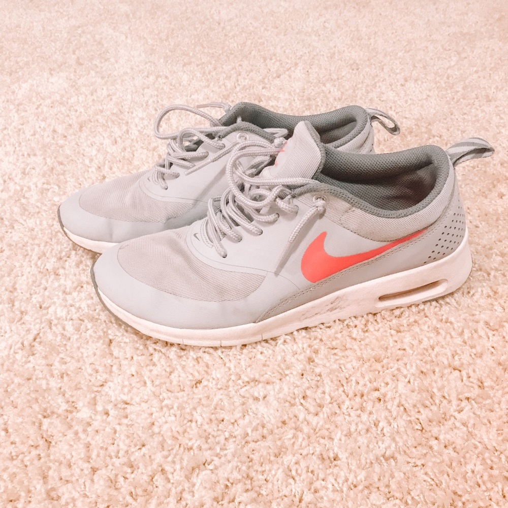 Nike AirMax Tennis Shoes
